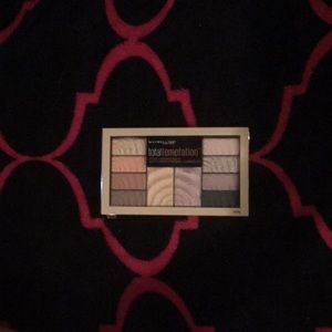 Maybelline total temptation shadow palette